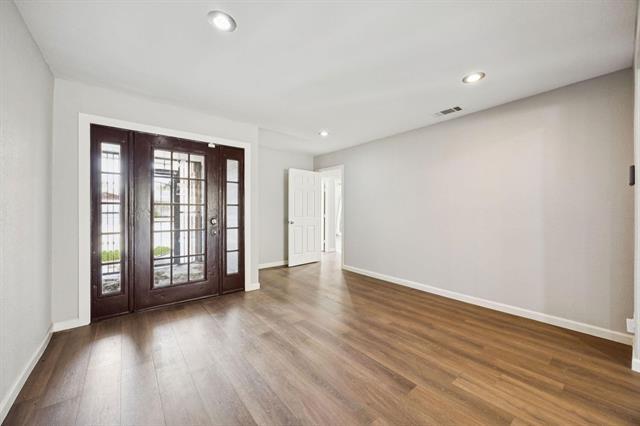 Photo - 2801 Clearbrook Dr