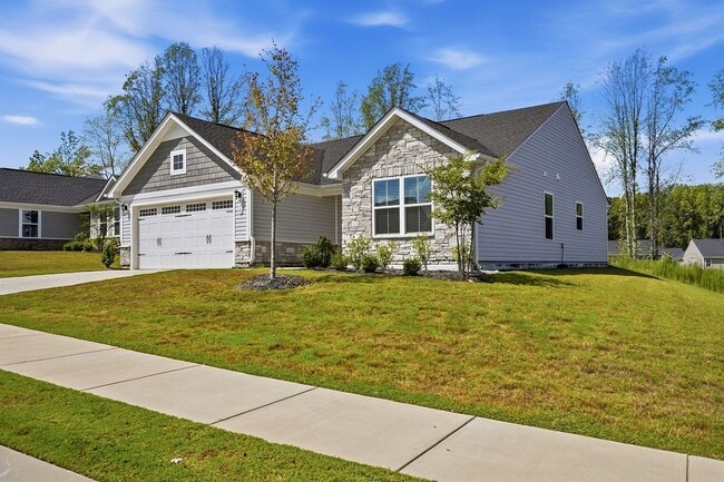 75 Clove Hitch Ln