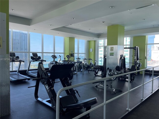 Photo - 133 NE 2nd Ave Unidad 1007