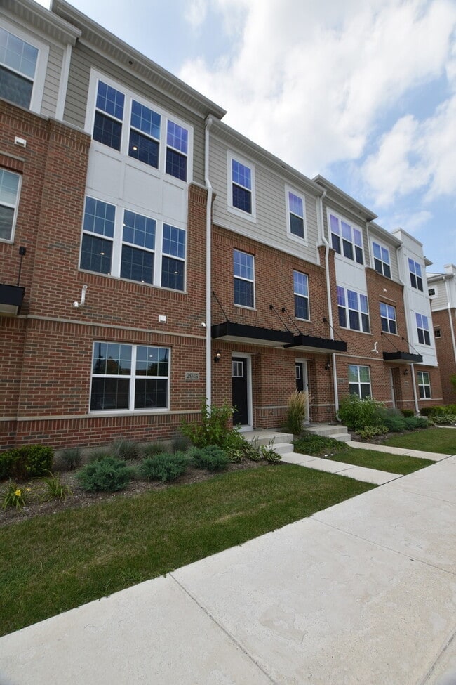 Photo - 2945 Showplace Dr