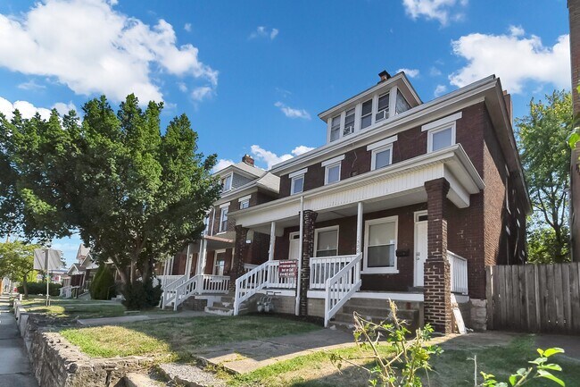 Photo - 1506 Summit St