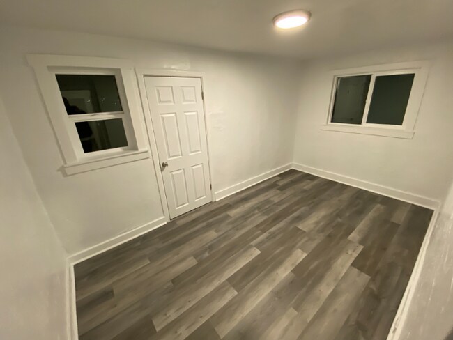 Photo - 635 23rd St Unit #3