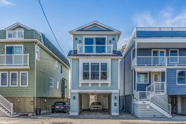 Building Photo - 107 17th Ave Rental