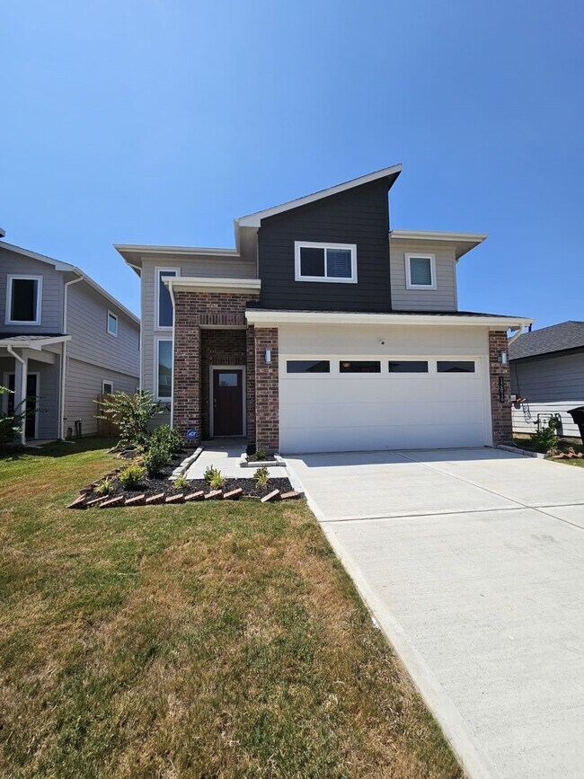 Building Photo - 12816 Heddington Grv Ln