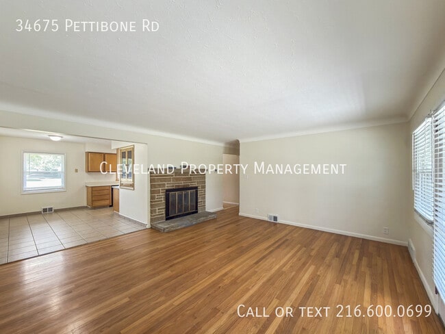 Photo - 34675 Pettibone Rd