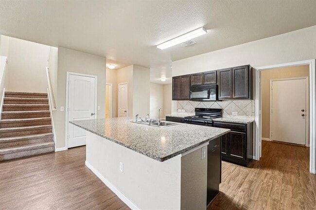 Photo - 223 Camellia Dr