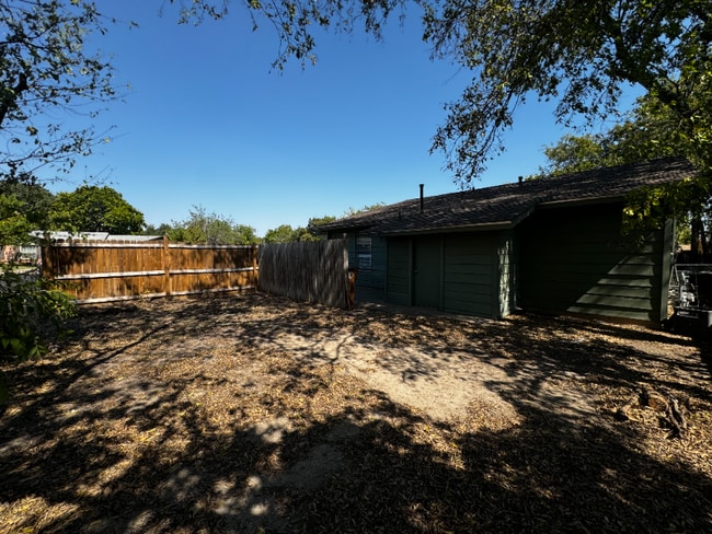 Photo - 313 Flournoy Dr