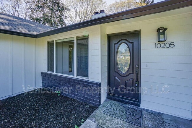 Photo - 10205 NE 27th Cir