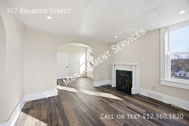 Photo - 307 Brandon St