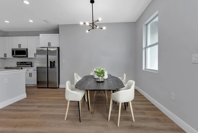 Photo - 817 Seabold Ave NW