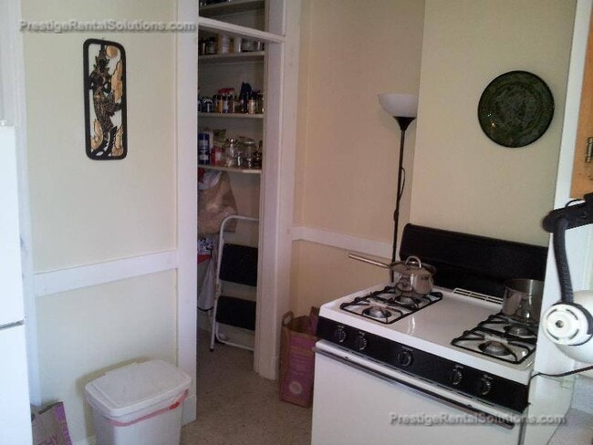 Photo - 35 Lourdes Ave Unit 2