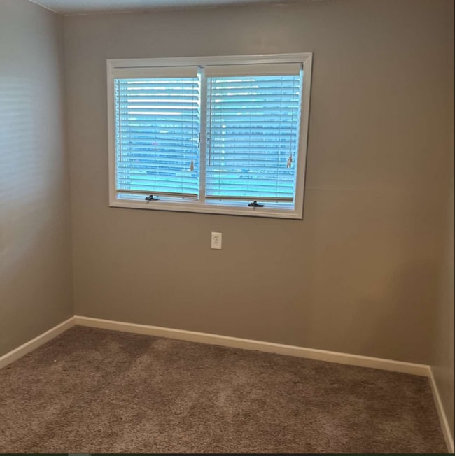 Photo - 173 Pinewood Cir