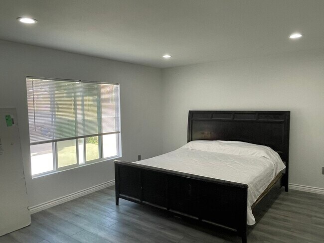 MBedroom - 15635 Curtis Ave