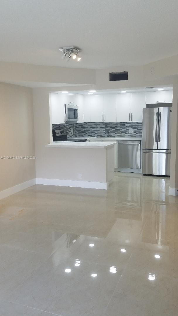 Photo - 8290 Lake Dr Unit 209