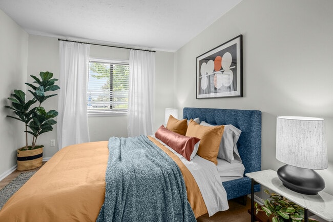 Dormitorio principal - Platinum Interior - Port Crossing Apartments