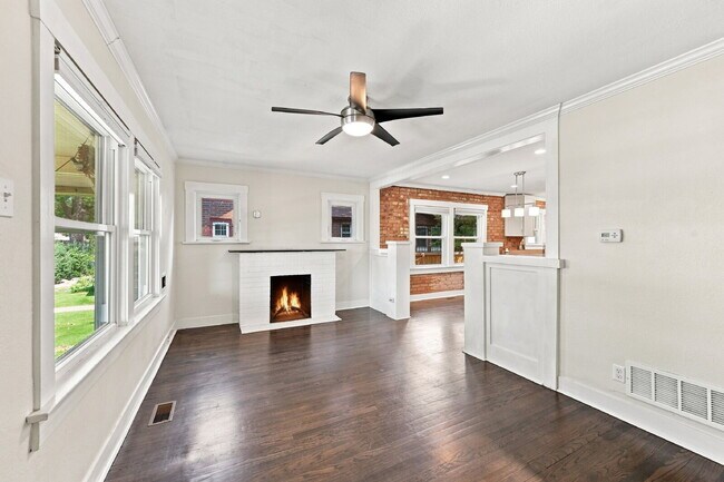 Photo - $3,395.95-  3 Bed, 2 Bath Home in Denver with Private Outdoor Area!