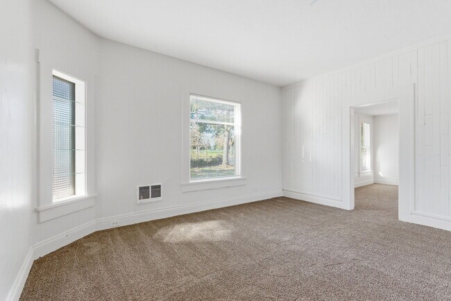 Photo - 5020 SE 92nd Ave