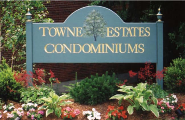 Building Photo - 47 Lake Shore Ct Unit 47 LSC