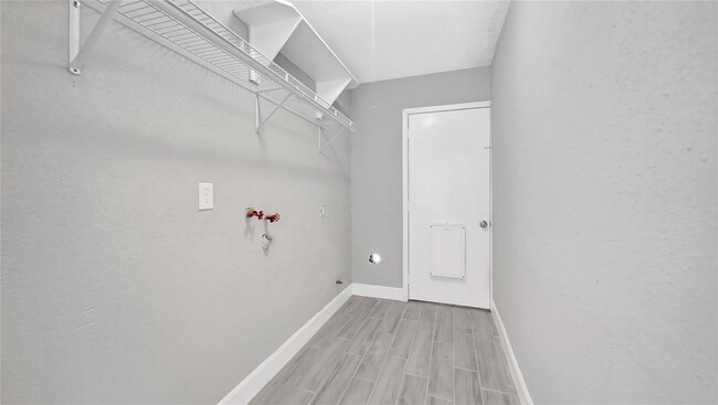 Building Photo - 4819 Hannas Reef Dr Rental