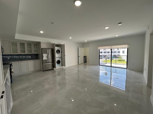 Building Photo - 14624 SW 261st Ter Unit 2 Rental