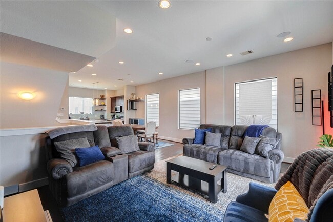 Photo - 3810 Leeland St