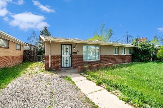 Beautifully remodelled 4 Bedroom home - Sh... - Beautifully remodelled 4 Bedroom home - Sh...