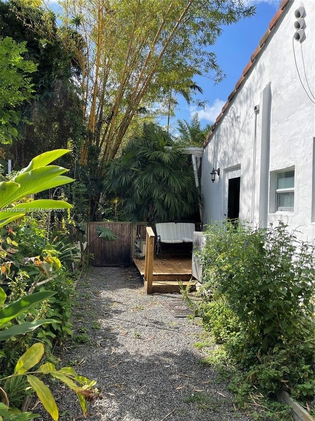 Photo - 732 NE 87th St Unit 3