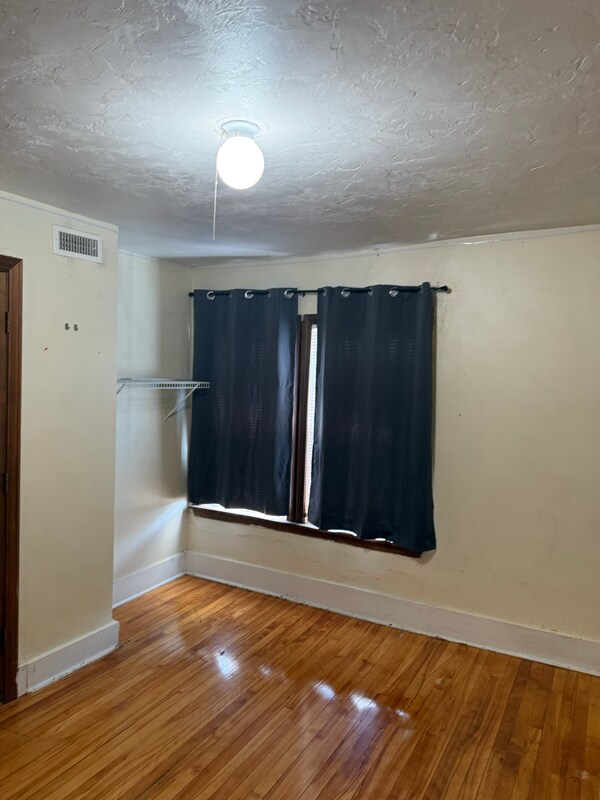 Photo - 2 Schussler Rd Unit 3