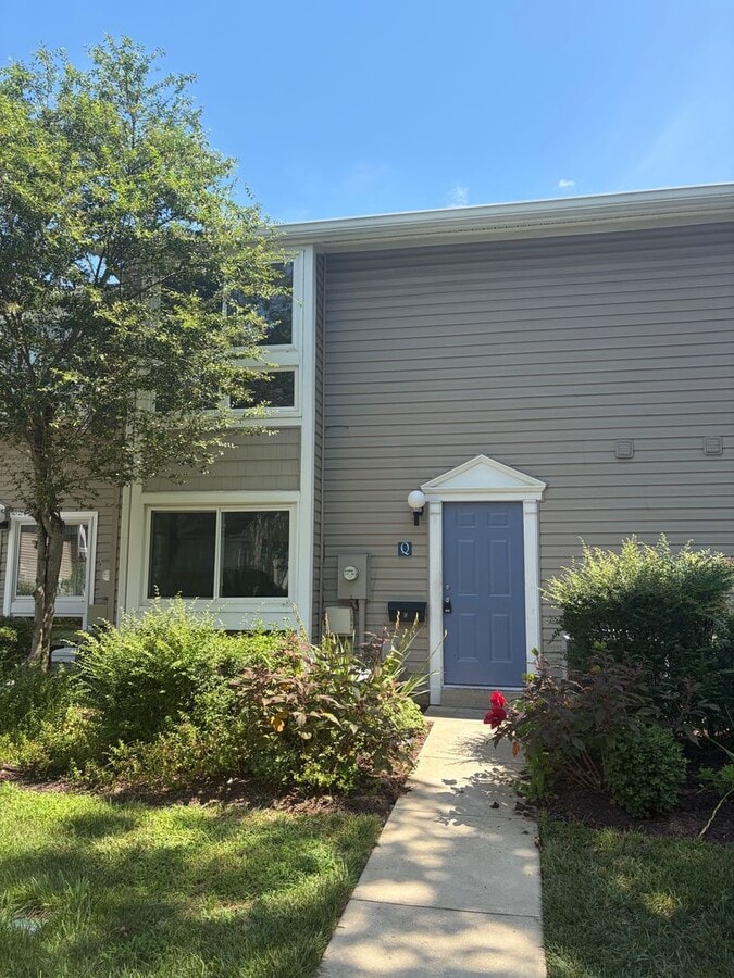 Photo - 290 Hilltop Ln