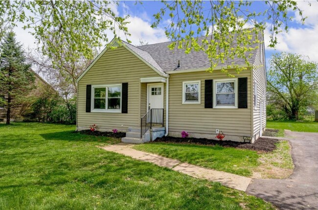 Building Photo - 791 Symmes Rd Rental