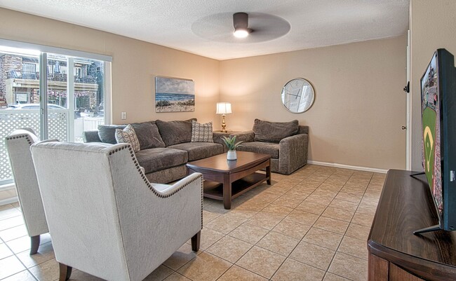 Photo - 115 36th St Unidad A