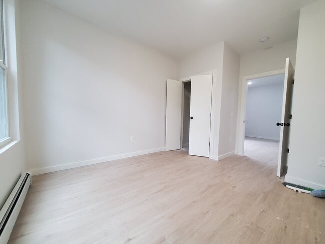 177 Van Nostrand Ave 1R - 174 Van Nostrand Ave Unit 1R