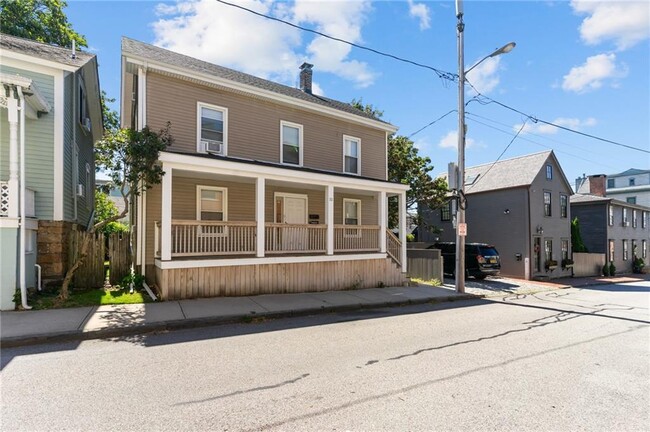 Photo - 11 Young St Unit 2