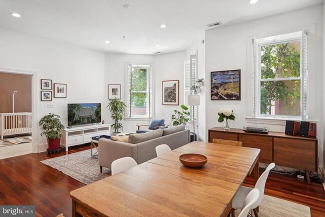 Photo - 1324 Euclid St NW Unit 103
