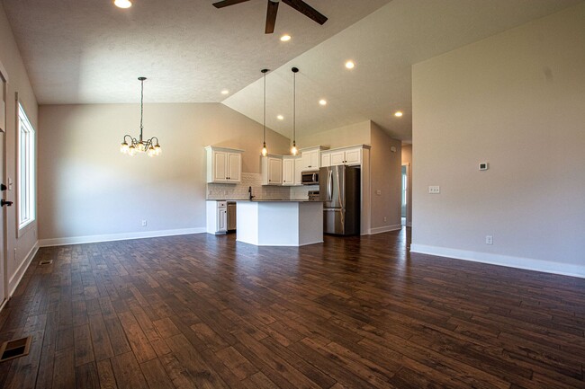 Gorgeous 3 Bedroom / 3 Bath Town Home in B... - Gorgeous 3 Bedroom / 3 Bath Town Home in B...