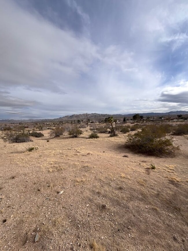 Photo - Spacious 3 Bedroom, 2 Bath Home with Large...