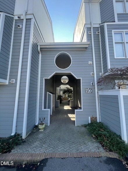 Photo - 720 Bishops Park Dr Unit 301