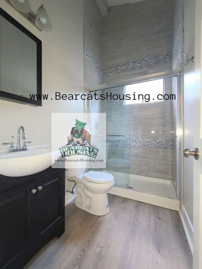 Photo - Chestnut & Seminiary Unit Pool House