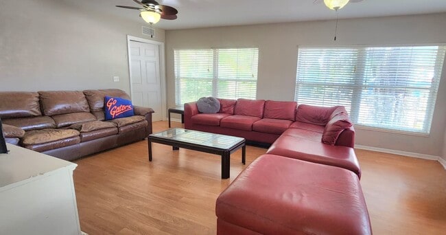 Photo - 816 SW 9th St