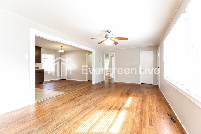 Photo - 106 Whitener Ave