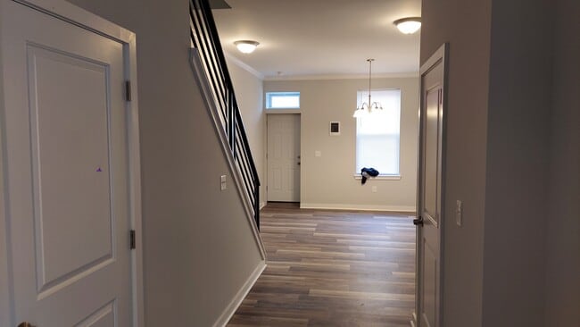 Photo - 2718 W York St