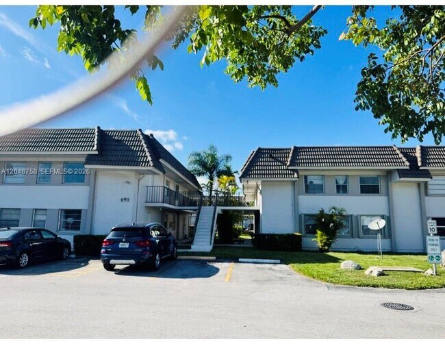 Photo - 6901 SW 129th Ave Unit 4