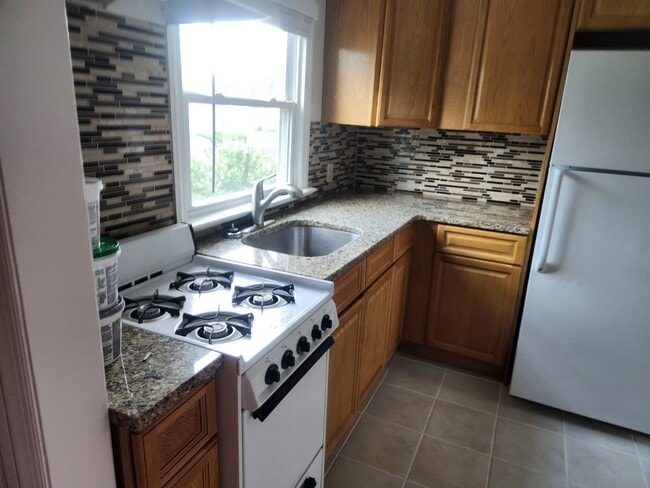 Photo - 545 Lorraine Ave Apartment Unit B