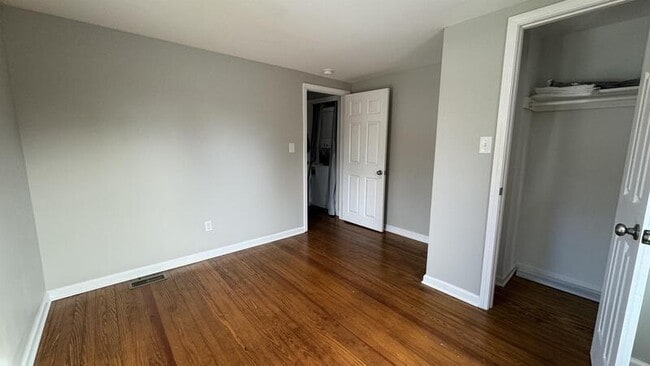 Photo - 2302 Dunkirk Ave NE