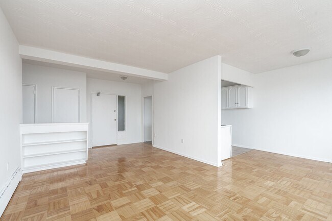 Photo - 5 Mallory Gardens Unit 801