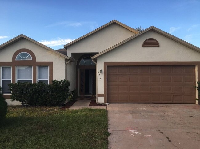 Building Photo - 15937 Wilkinson Dr Rental