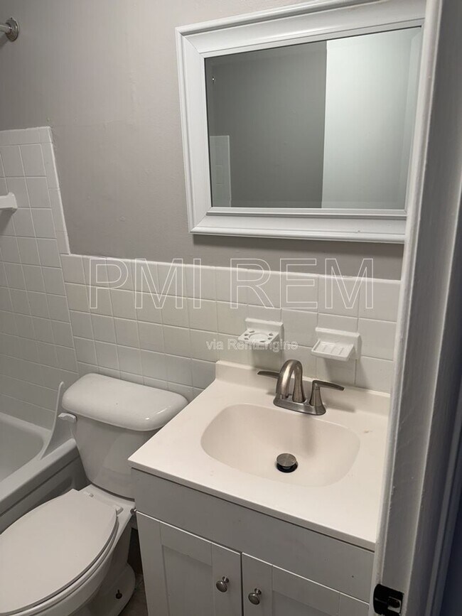 Photo - 14221 Triskett Rd Unidad 103e