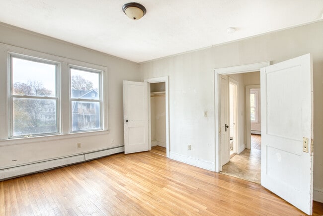 Photo - 429 New Britain Ave Unidad 3rd FL