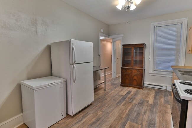 Photo - 426 1/2 Boas Street Unit Apt 1