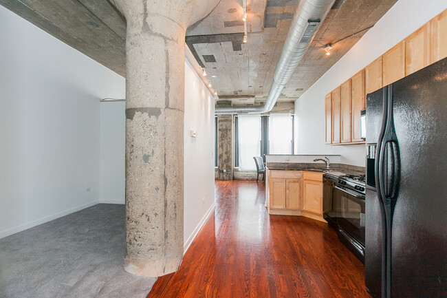 Photo - 1111 W 14th Pl Condo Unit #  0321